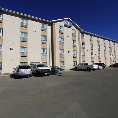 Pomeroy Inn&Suites Fort St. John Exterior foto